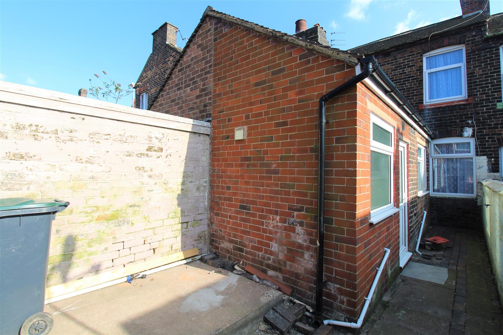 Leek New Road, Sneyd Green, Stoke-On-Trent